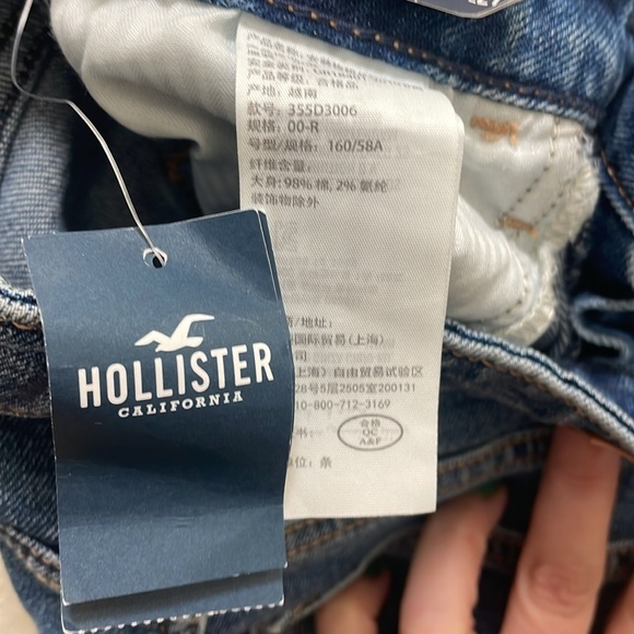 Hollister Ultra High Rise Straight Leg Jeans Brand New with Tags W23 L27 00R - Picture 5 of 5